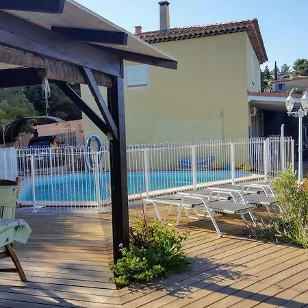 Holiday home Sleeps 6 Pool Air Con Wifi Le Lavandou