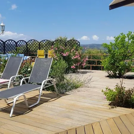 Sleeps 6 Pool Air Con Wifi